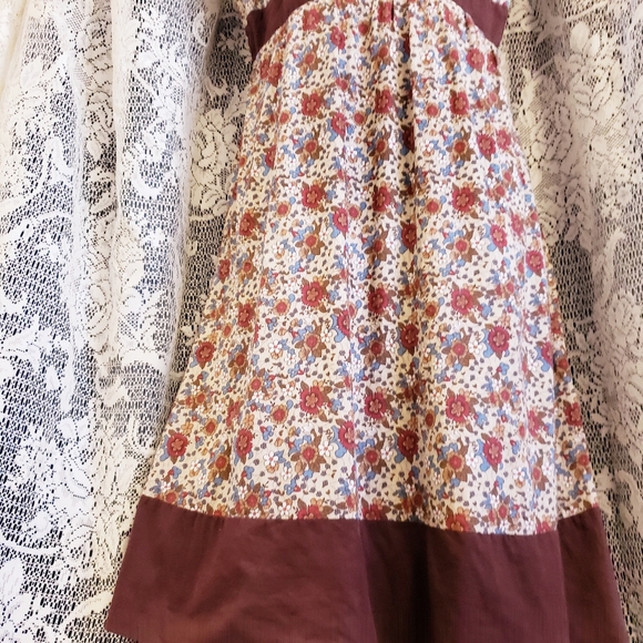 Calico Cottagecore Dress - Picture 4 of 5